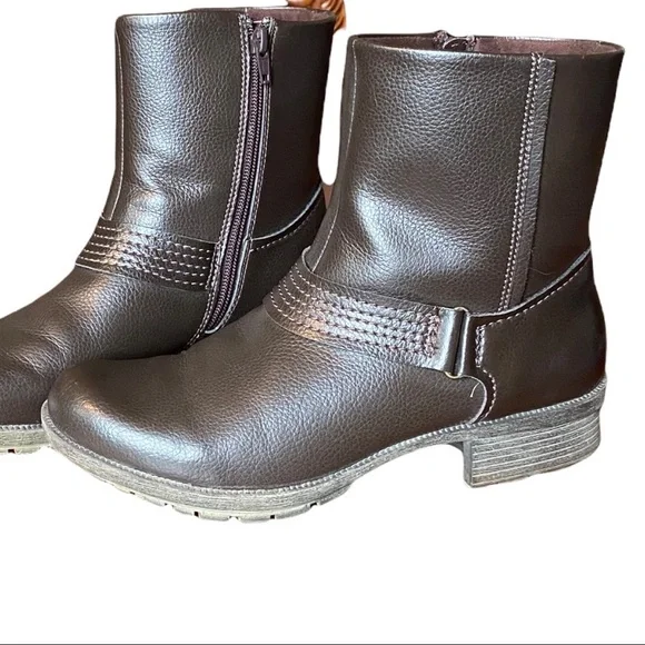 Clarks Women's Boots Ankle Zip Round Toe Booties Brown Size 9M - Picture 9 of 14